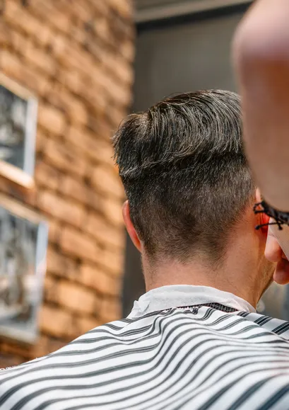 Herrklippning på frisör i Stockholm - Cutlio